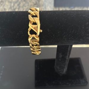 Victoria Emerson Chunky gold bracelet